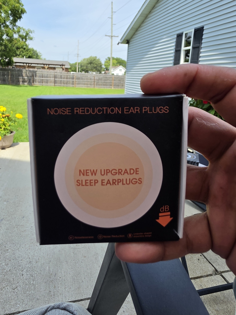 Amazon Noise Reduction Sleep Earplugs - Beige and White